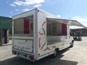 AGVM-aménagement-camion-crêpe-5-300x225