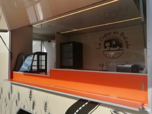 AGVM aménagement intérieur camion crêpe 2.4