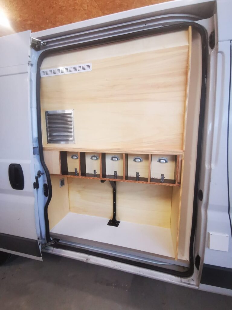Aménagement food truck Les Cafés à Volon'thés en Bretagne 2