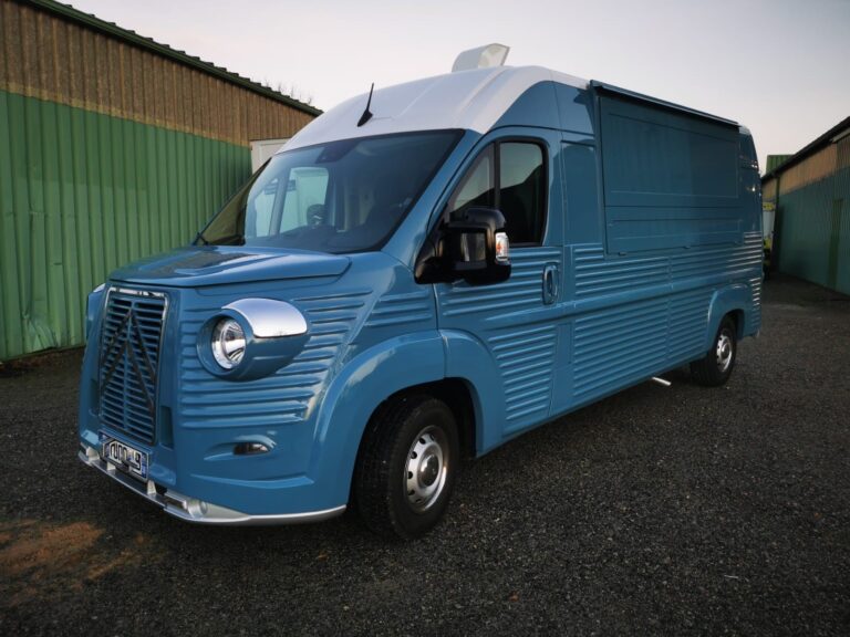 Aménagement food truck TYPE H - Conception et location sur mesure 2